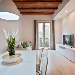 https://sant-pau-suites.catalonia-hotels.com